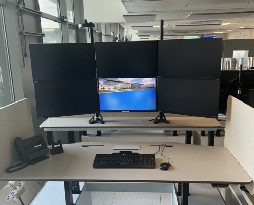 poste de régulation SAMU21 avec 6 écrans