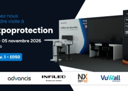 Stand commun Expoprotection 2026 : mur LED incurvé affichant un tableau de supervision, console opérateur et deux sièges au premier plan, logos Advancis, INFiLED, Nexee et VuWall